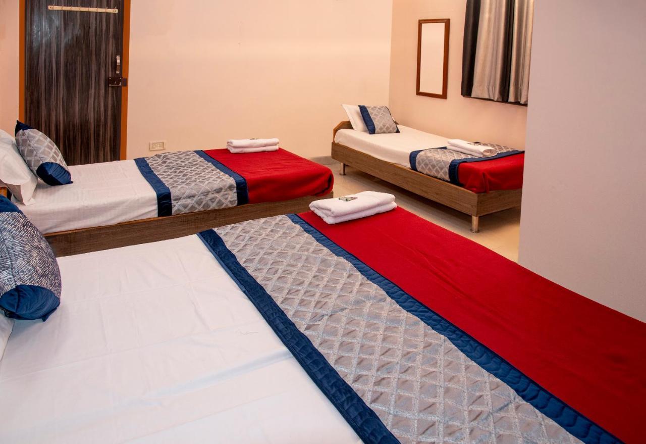 Vrindavan Comfort Inn Хайдарабад Экстерьер фото